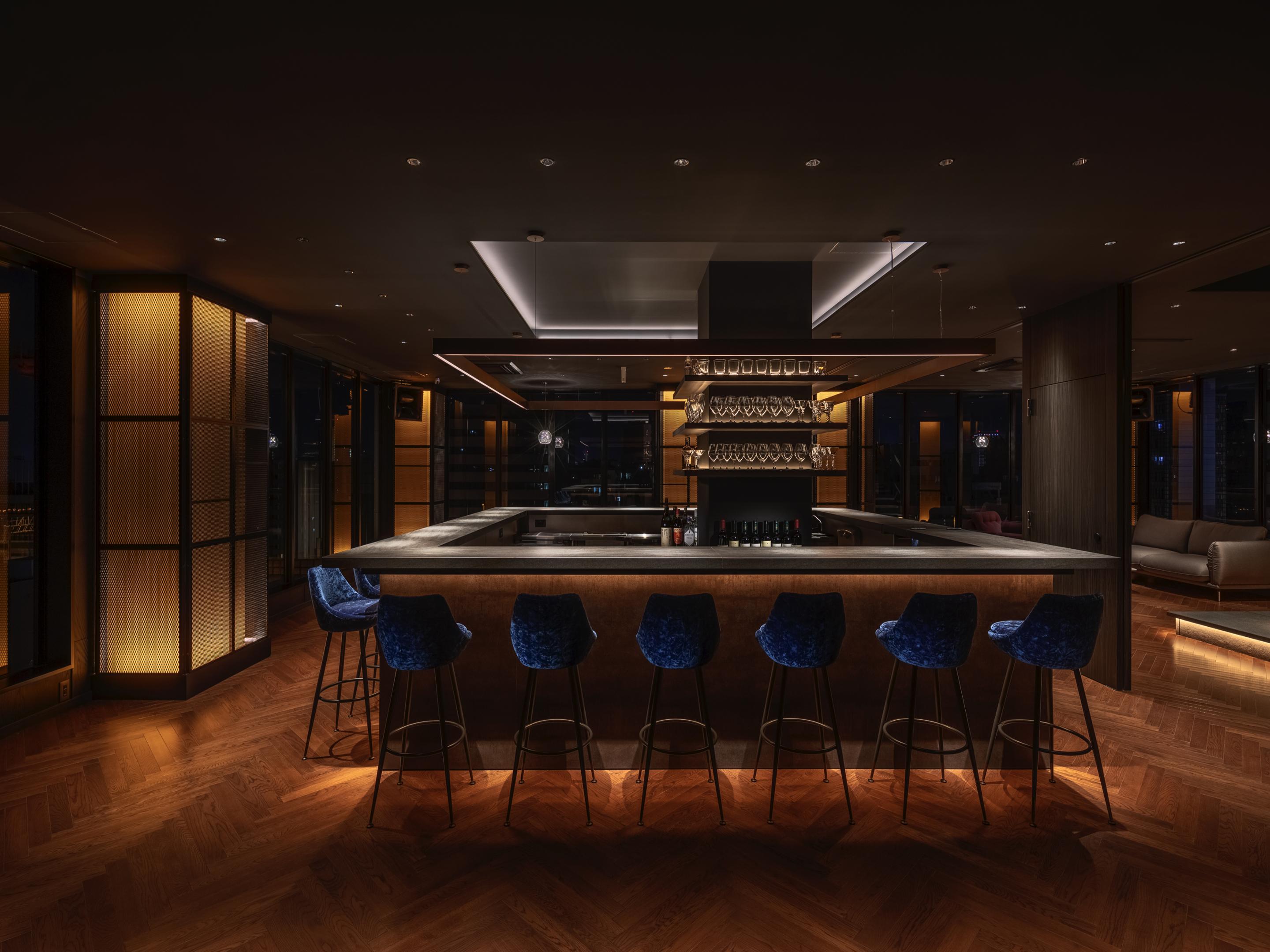 酒店 The Lively Honmachi 4*